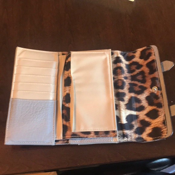 Jessica Simpson wallet - Picture 3 of 4